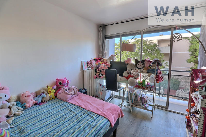 Appartement - 97 m² - 5 pièces