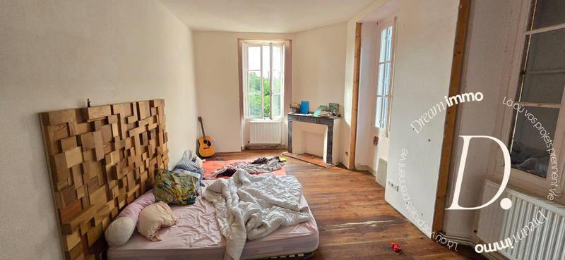 Maison - 200 m² - 4 pièces