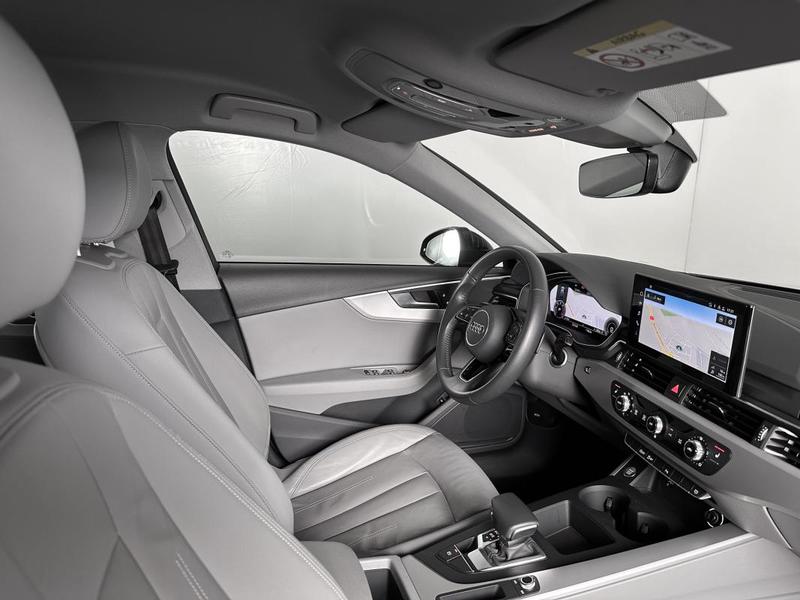 Audi A4 Avant 30 Tdi 136ch s-Tronic Mild Hybrid Virtual Cockpit Cuir Chauf Gps Regul Attelage 136 Ch