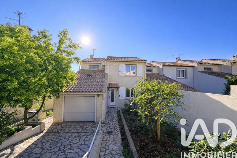 Maison - 110 m² - 4 pièces