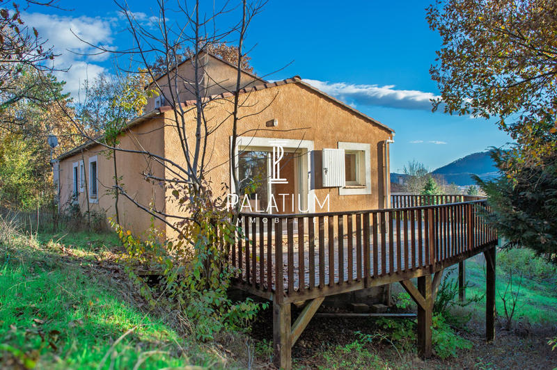 Maison - 104 m² - 5 pièces