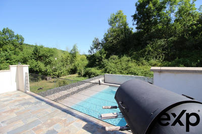 Maison - 140 m² - 6 pièces