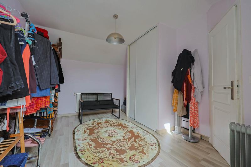 Maison - 151 m² - 8 pièces