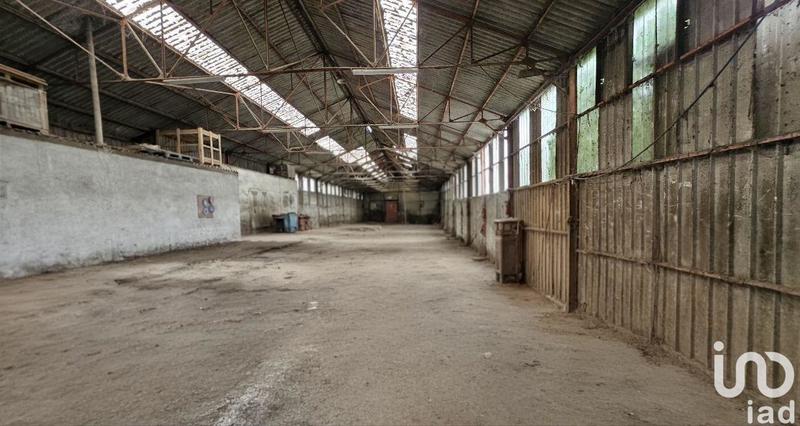 Local commercial - 1 765 m²