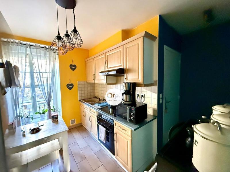 Immeuble - 211 m² - 6 pièces