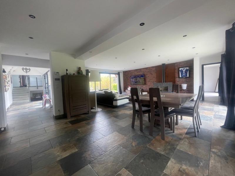 Maison - 228 m² - 7 pièces