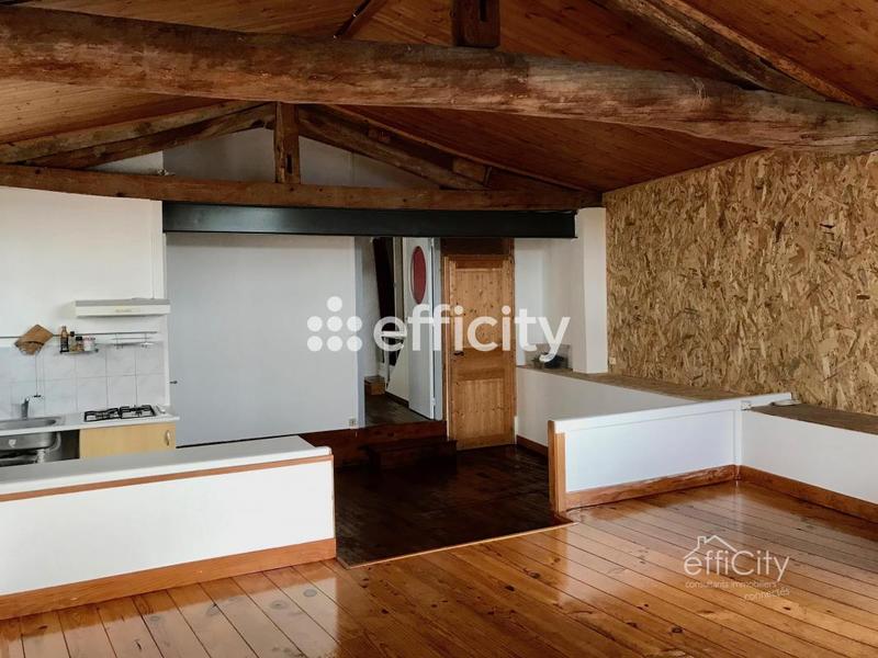 Appartement - 89 m² - 2 pièces