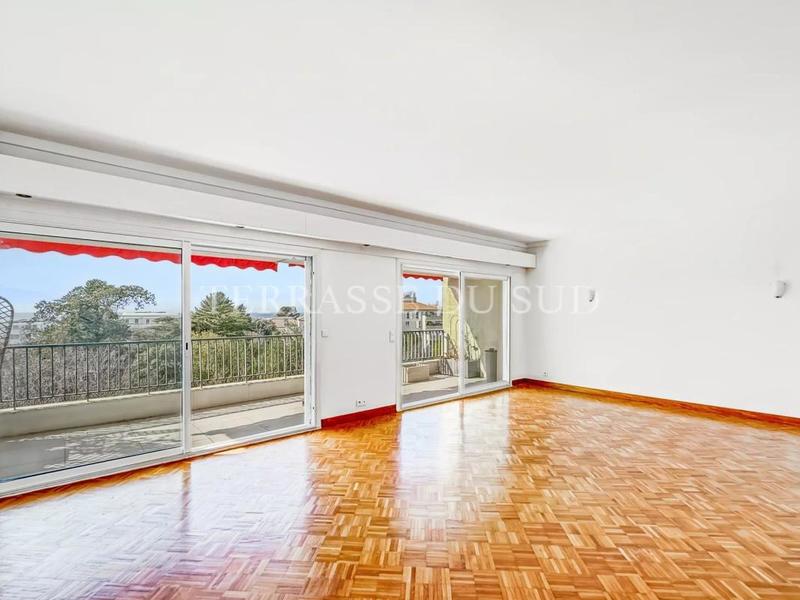 Appartement - 136 m² - 4 pièces