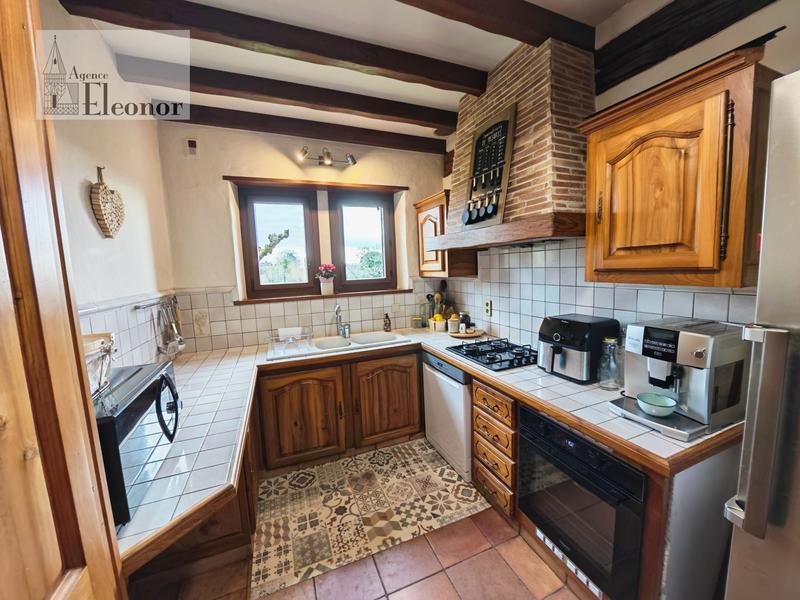Maison ancienne - 231 m² - 10 pièces