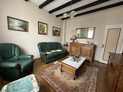 Maison - 105 m² - 4 pièces