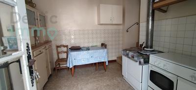 Maison - 94 m² - 6 pièces