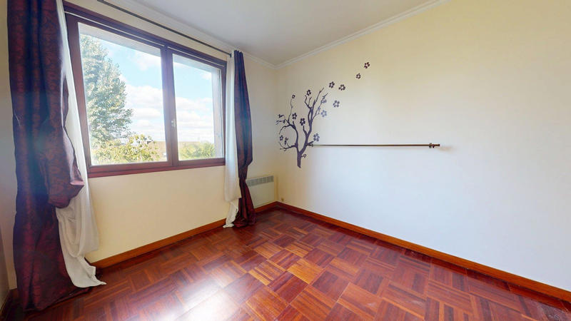 Maison - 250 m² - 11 pièces