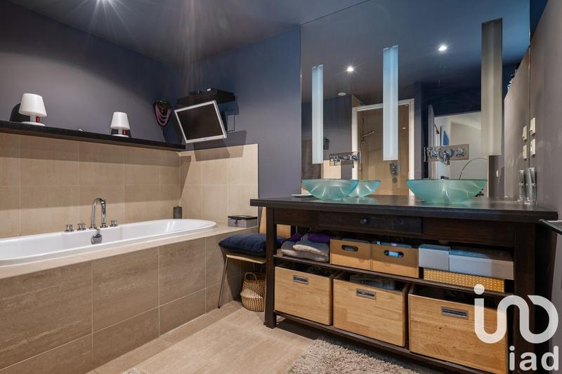 Duplex - 299 m² - 8 pièces