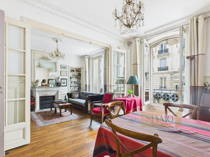 Appartement - 124 m² - 6 pièces