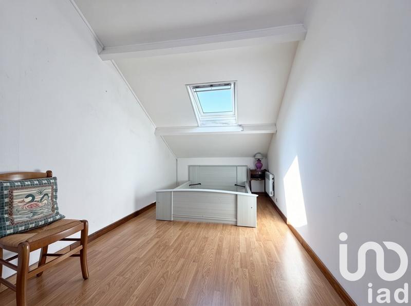 Maison - 214 m² - 11 pièces