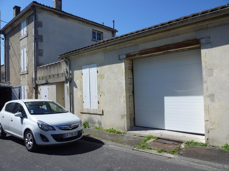 Maison - 121 m² - 6 pièces