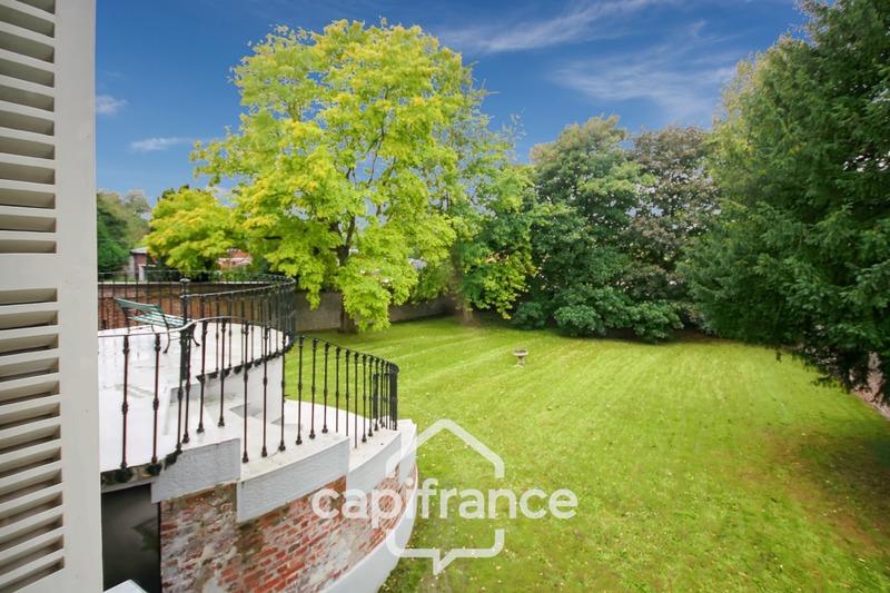 Hôtel particulier - 570 m² - 20 pièces