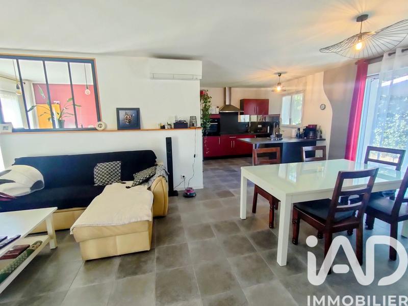 Maison - 93 m² - 4 pièces