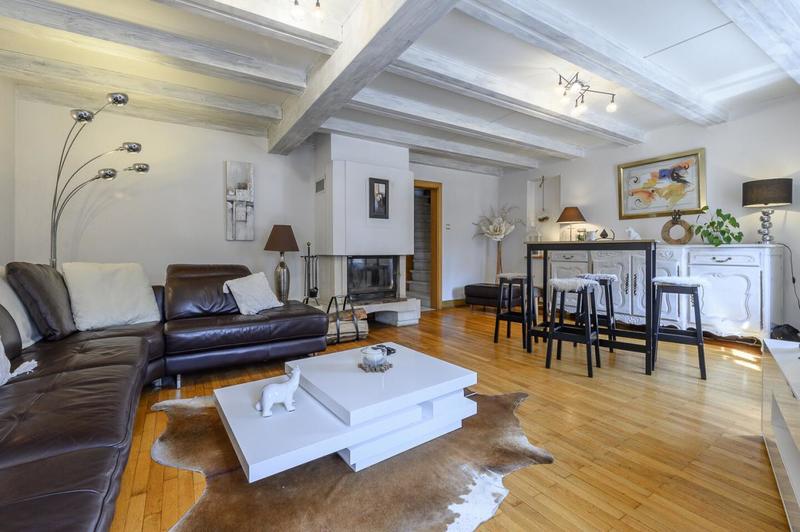 Maison - 405 m² - 6 pièces