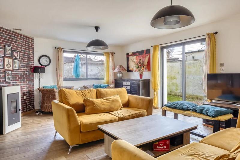 Maison - 110 m² - 5 pièces