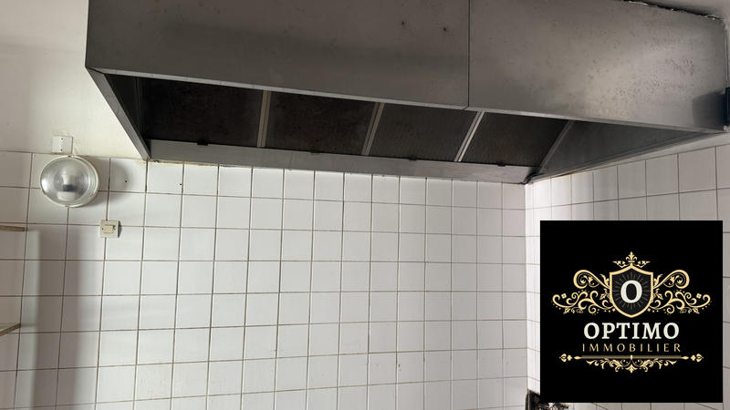 Maison - 450 m² - 12 pièces