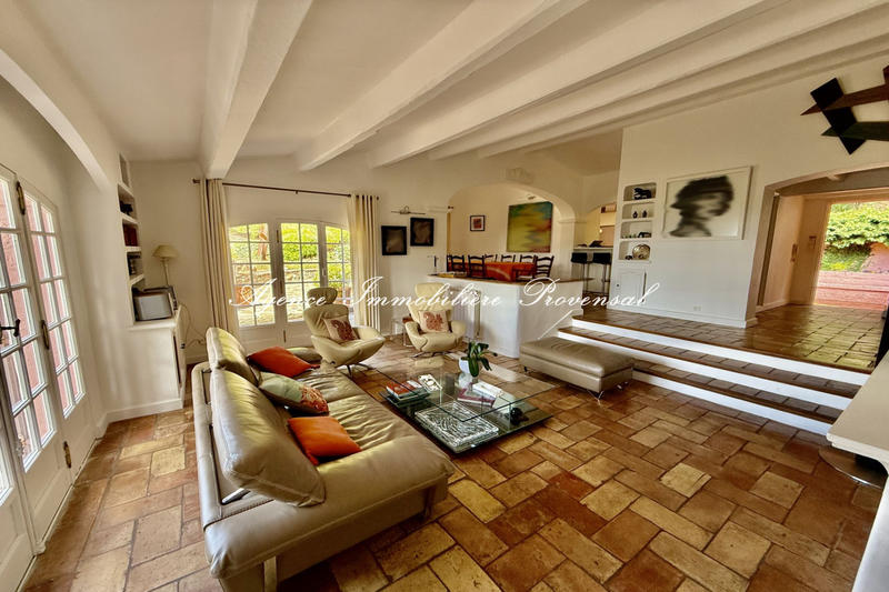 Villa - 200 m² - 7 pièces