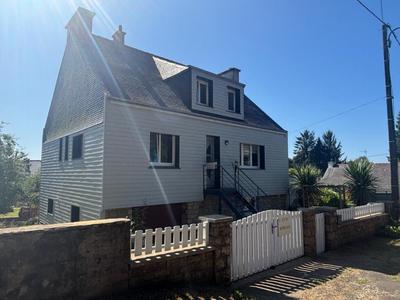 Maison - 148 m² - 5 pièces