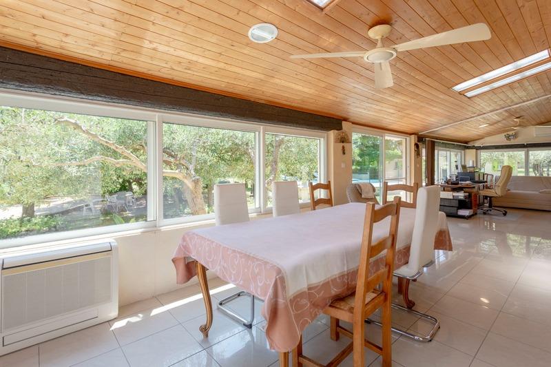 Mas - 130 m² - 5 pièces