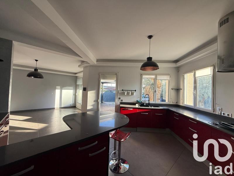 Maison - 307 m² - 14 pièces