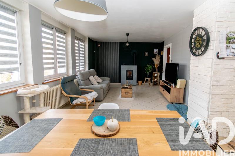 Maison - 104 m² - 6 pièces