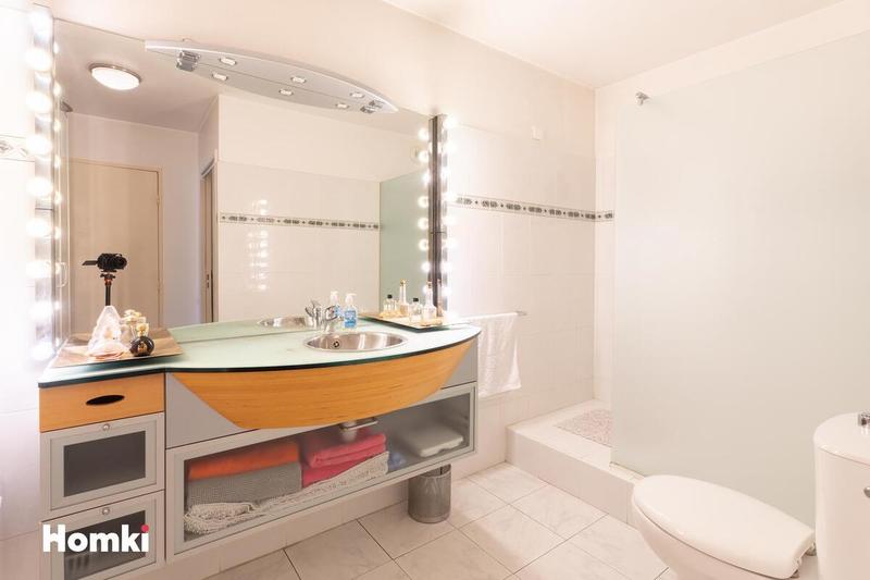 Appartement - 77 m² - 3 pièces