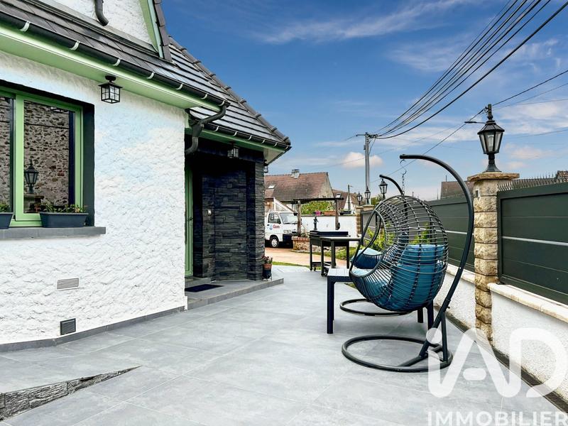 Maison - 235 m² - 7 pièces