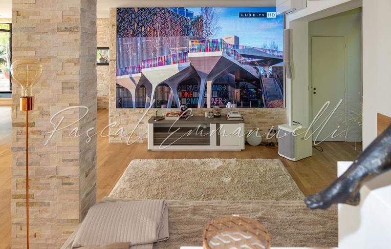 Villa - 410 m² - 8 pièces