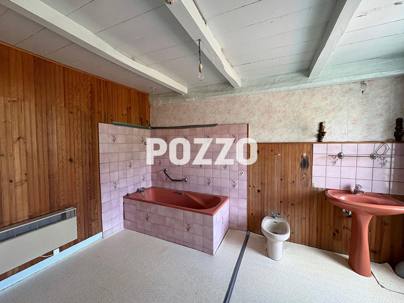 Maison - 98 m² - 7 pièces