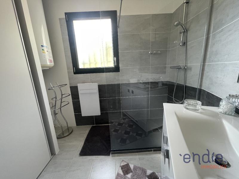 Maison - 190 m² - 6 pièces