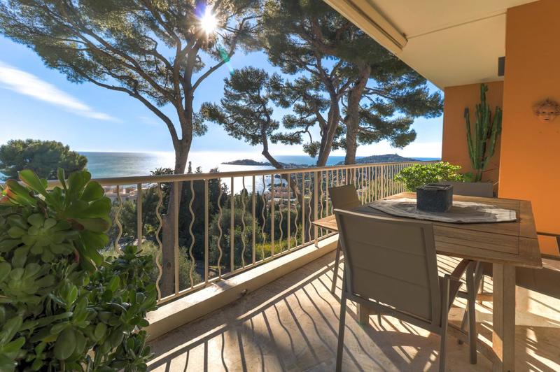 Appartement - 90 m² - 3 pièces