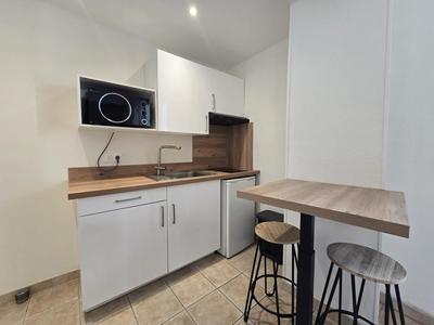 Studio - 18 m² - 1 pièce