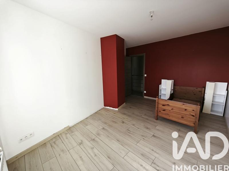 Maison - 223 m² - 7 pièces