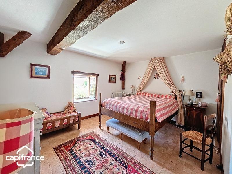 Maison - 182 m² - 6 pièces