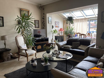 Maison - 273 m² - 12 pièces