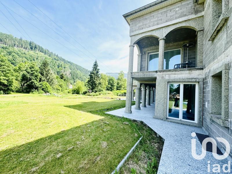 Maison - 455 m² - 20 pièces