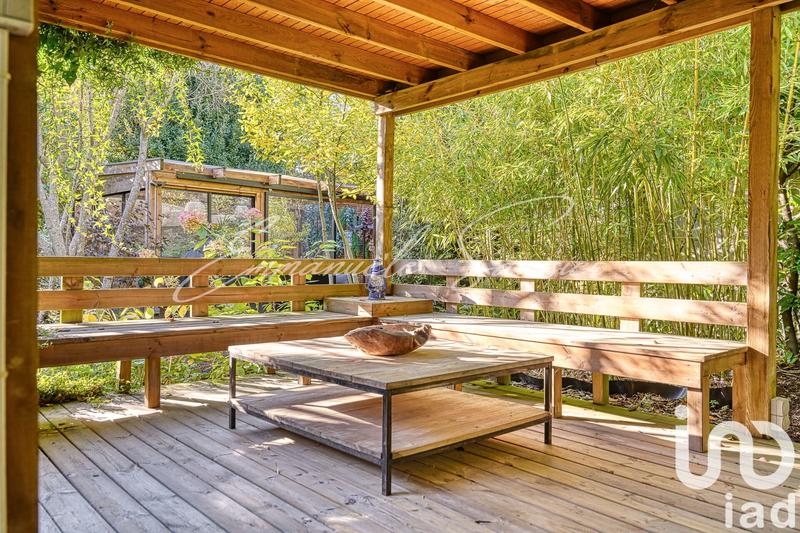 Maison - 227 m² - 9 pièces