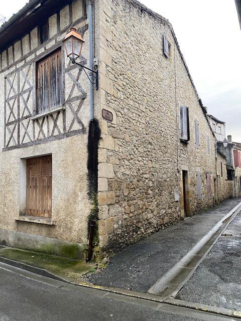 Maison - 120 m² - 2 pièces