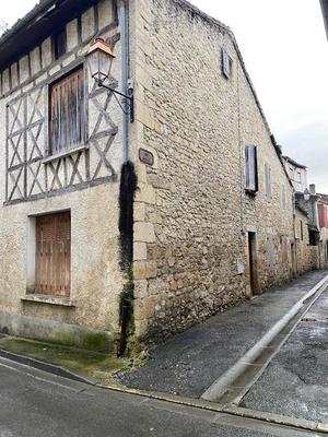 Maison - 120 m² - 2 pièces