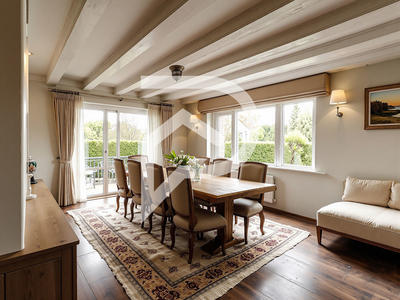 Maison - 215 m² - 10 pièces