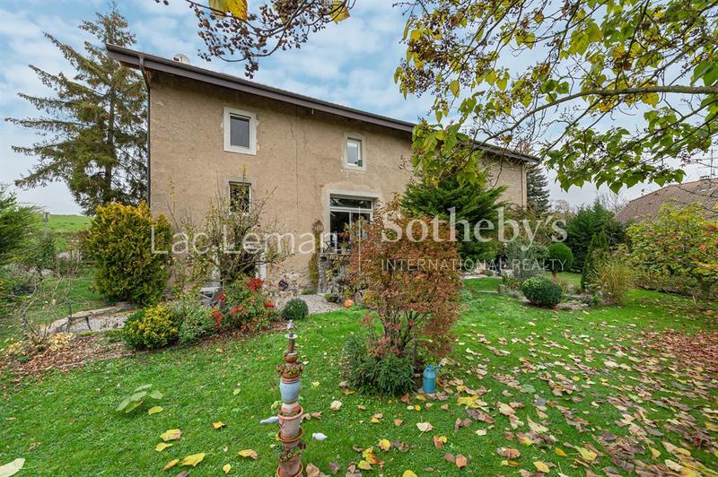 Corps de ferme - 239 m² - 5 pièces