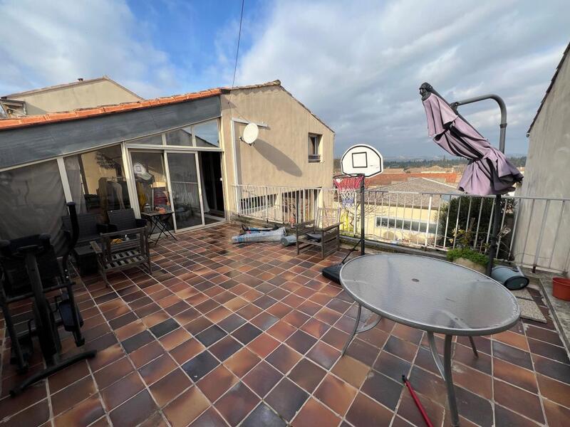 Maison - 216 m² - 6 pièces