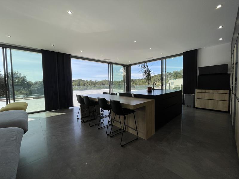 Maison contemporaine - 186 m² - 5 pièces