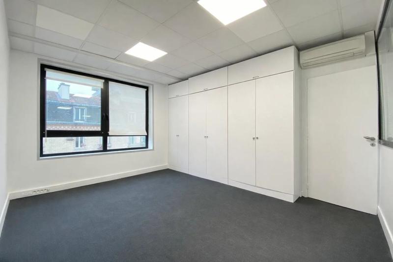 Bureau - 167 m²