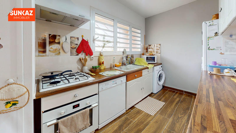 Appartement - 95 m² - 4 pièces